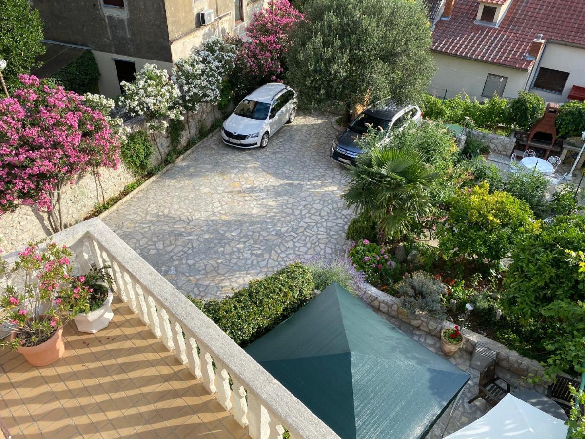 Family Apartments Vesna- 100 M Beach -Center Crikvenica Esterno foto