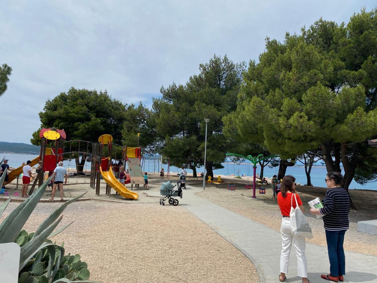 Family Apartments Vesna- 100 M Beach -Center Crikvenica Esterno foto