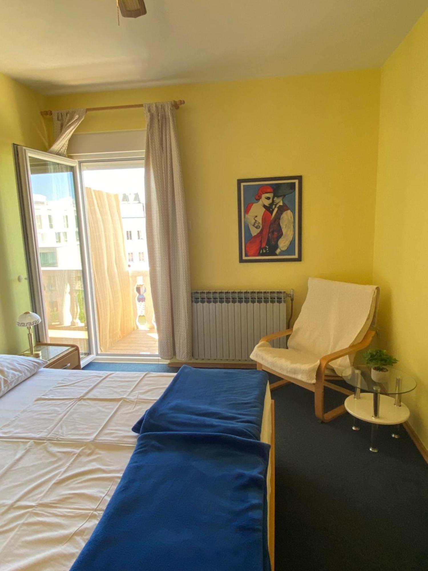 Family Apartments Vesna- 100 M Beach -Center Crikvenica Esterno foto
