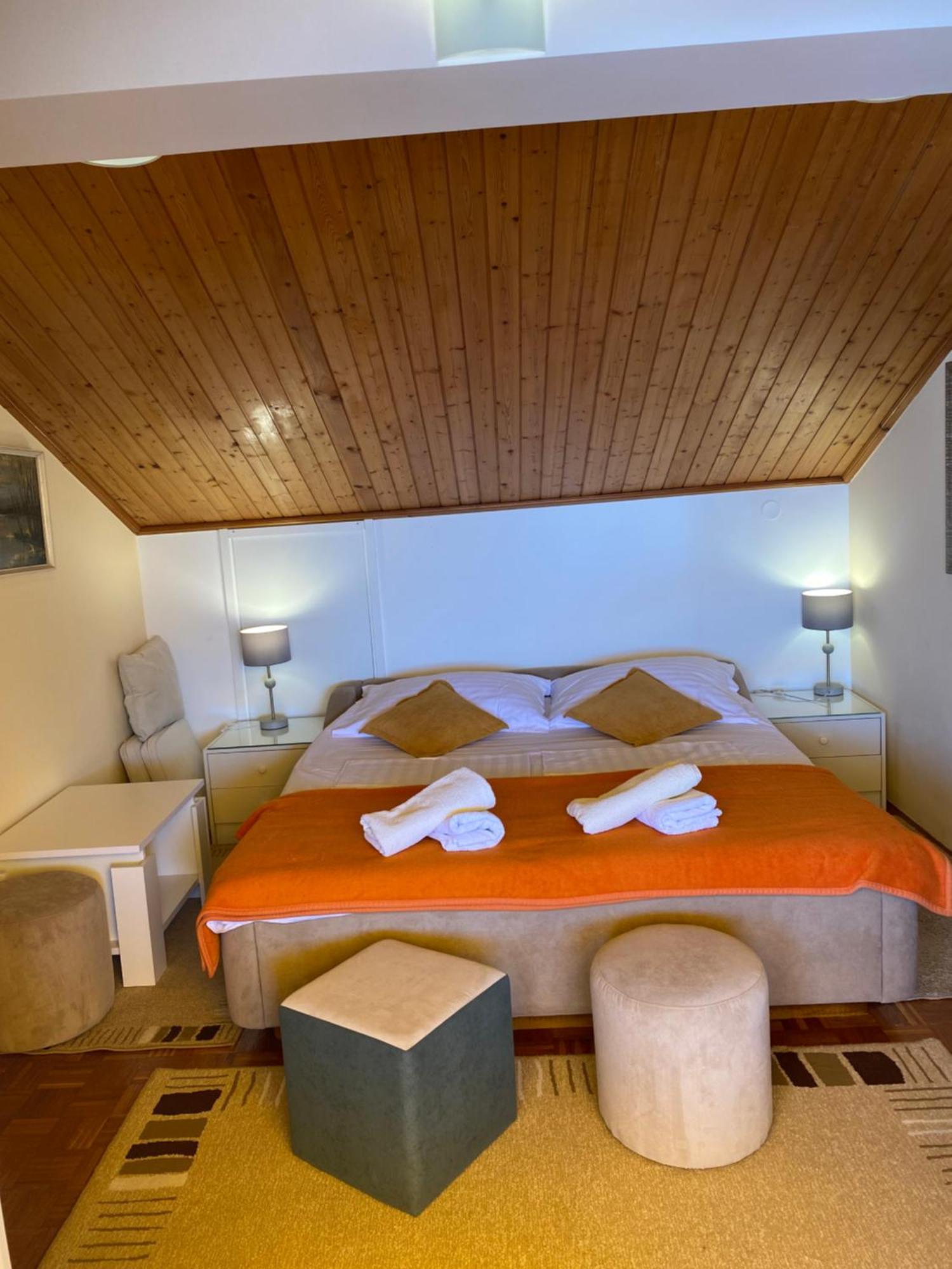 Family Apartments Vesna- 100 M Beach -Center Crikvenica Esterno foto