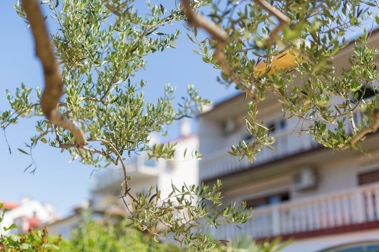 Family Apartments Vesna- 100 M Beach -Center Crikvenica Esterno foto