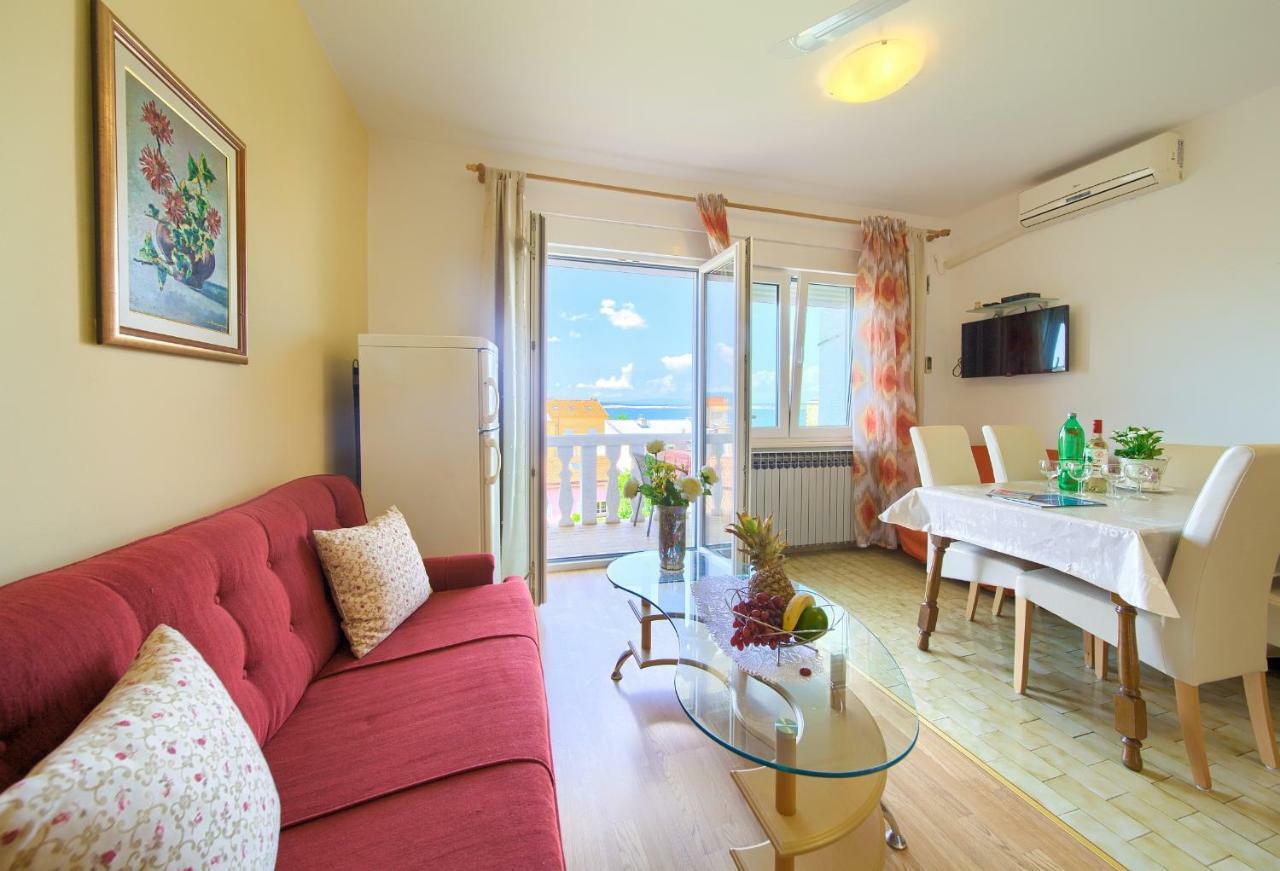Family Apartments Vesna- 100 M Beach -Center Crikvenica Esterno foto
