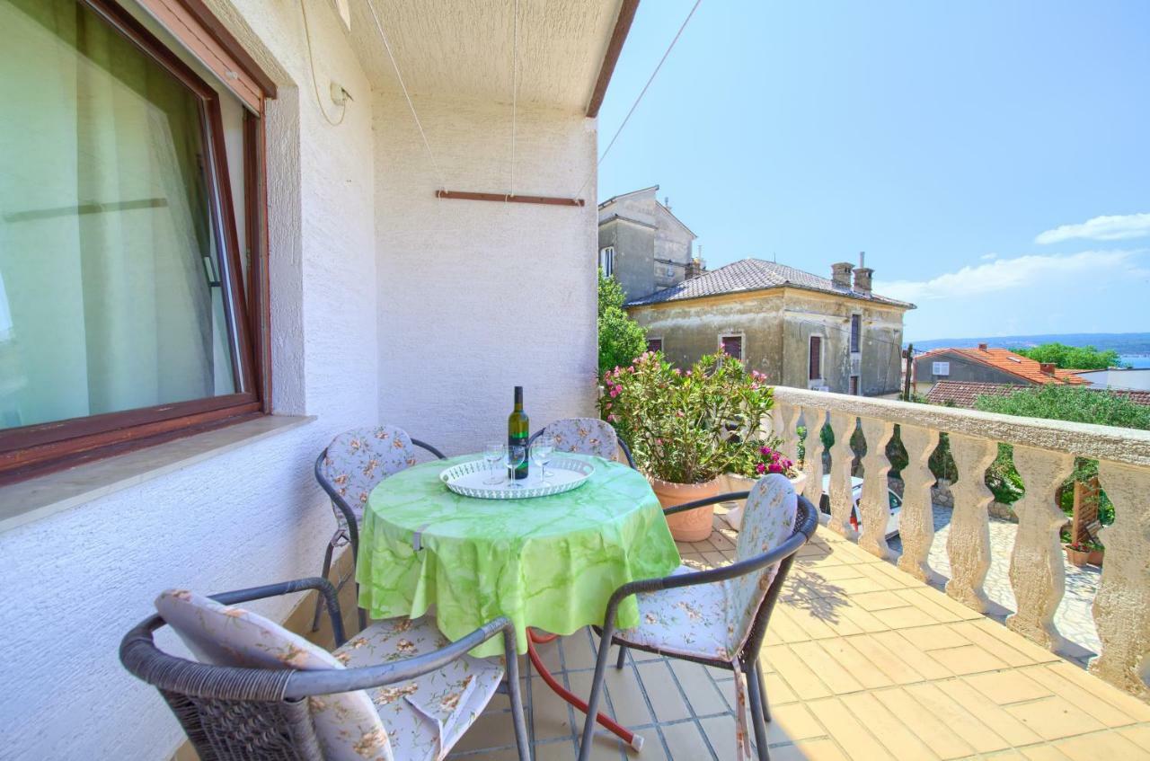Family Apartments Vesna- 100 M Beach -Center Crikvenica Esterno foto